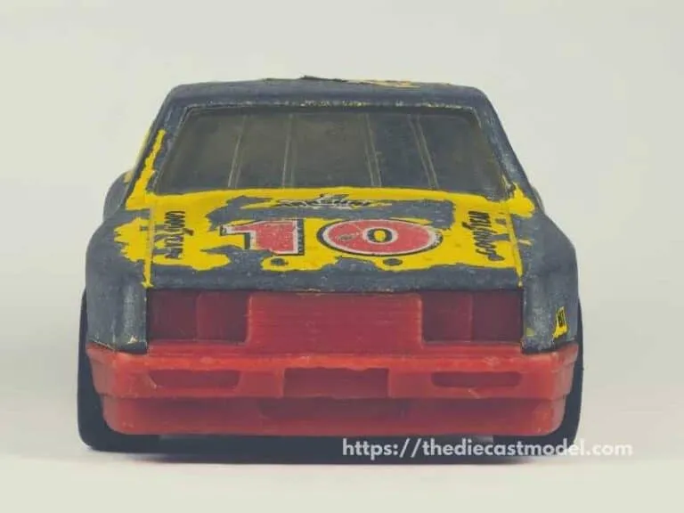 /img/51121-chase-elliott-diecast.webp