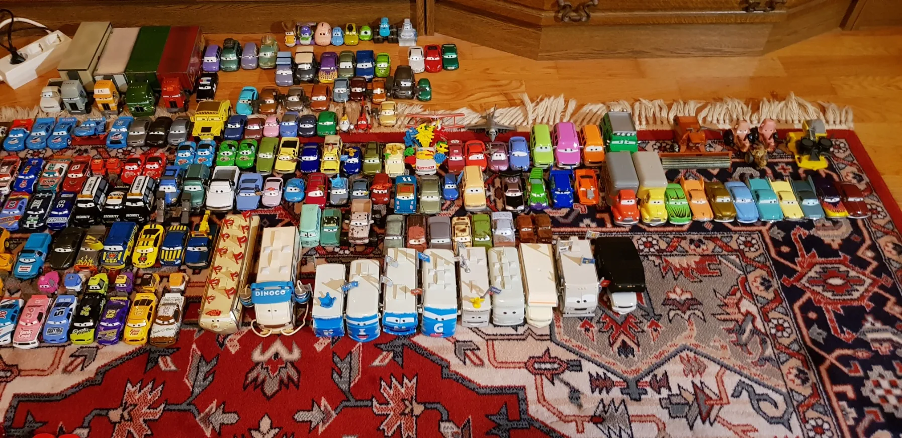 51129 cars diecast budget