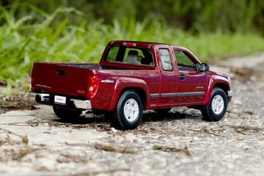 51136 diecast gmc canyon retailer
