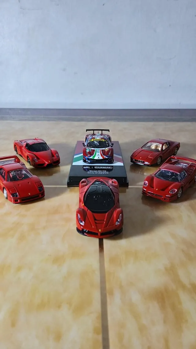 51141 ferrari diecast detail