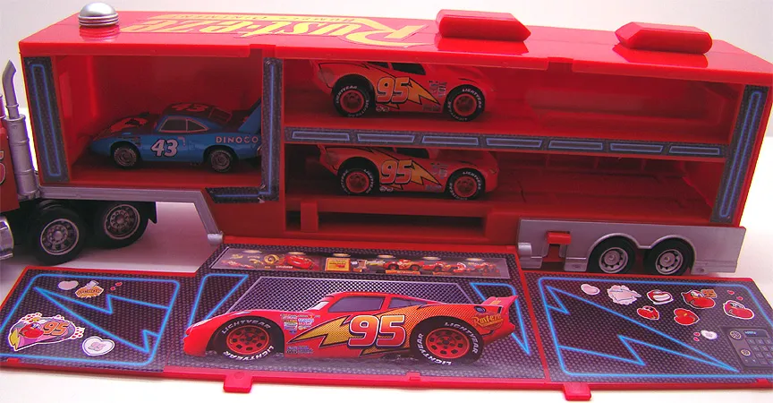 /img/51169-cars-talking-mack-diecast-set-7.webp