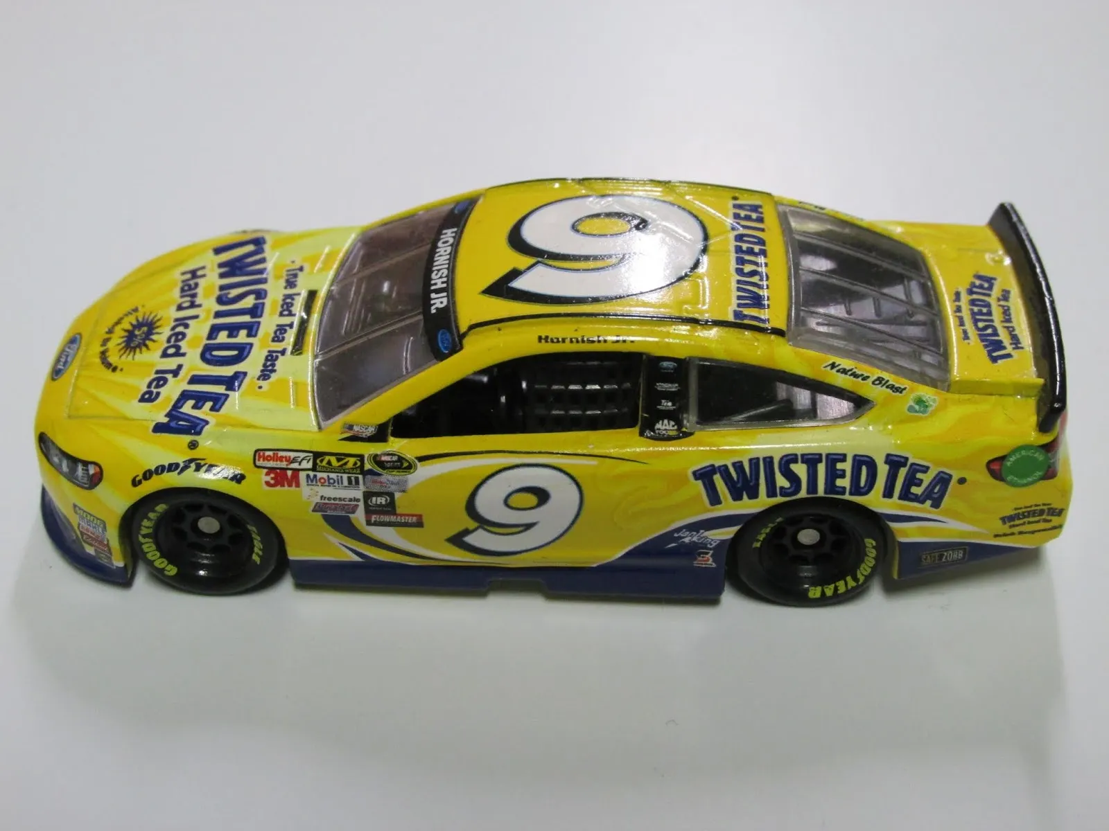 51186 nascar diecast display case