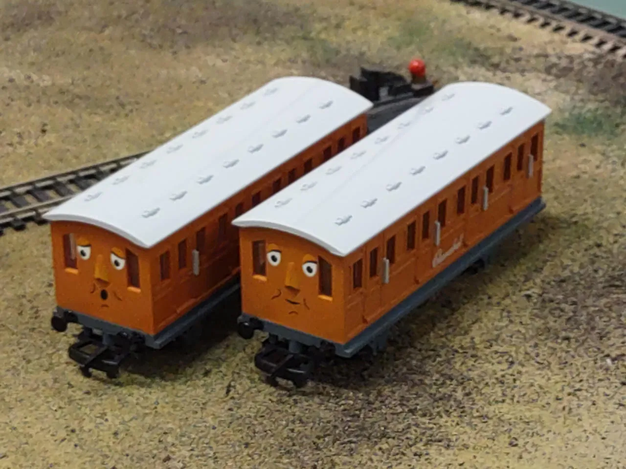 51193 annie clarabel diecast cleaning