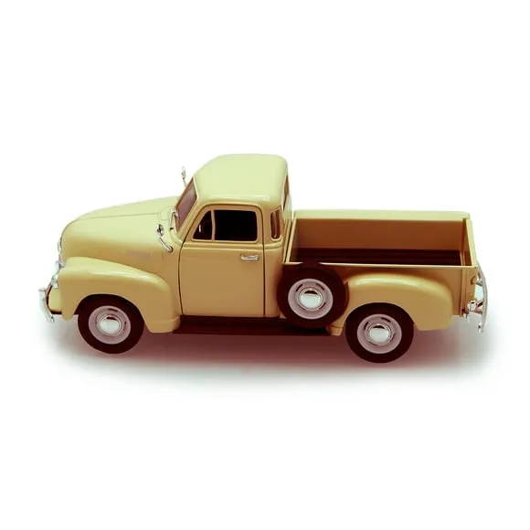 /img/51206-cleaning-diecast-trucks.webp