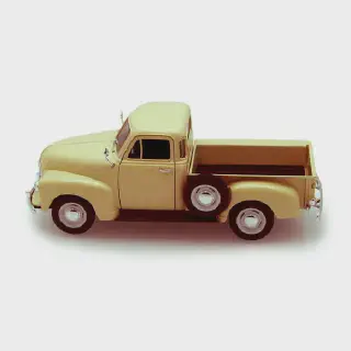 /img/51206-cleaning-diecast-trucks.webp