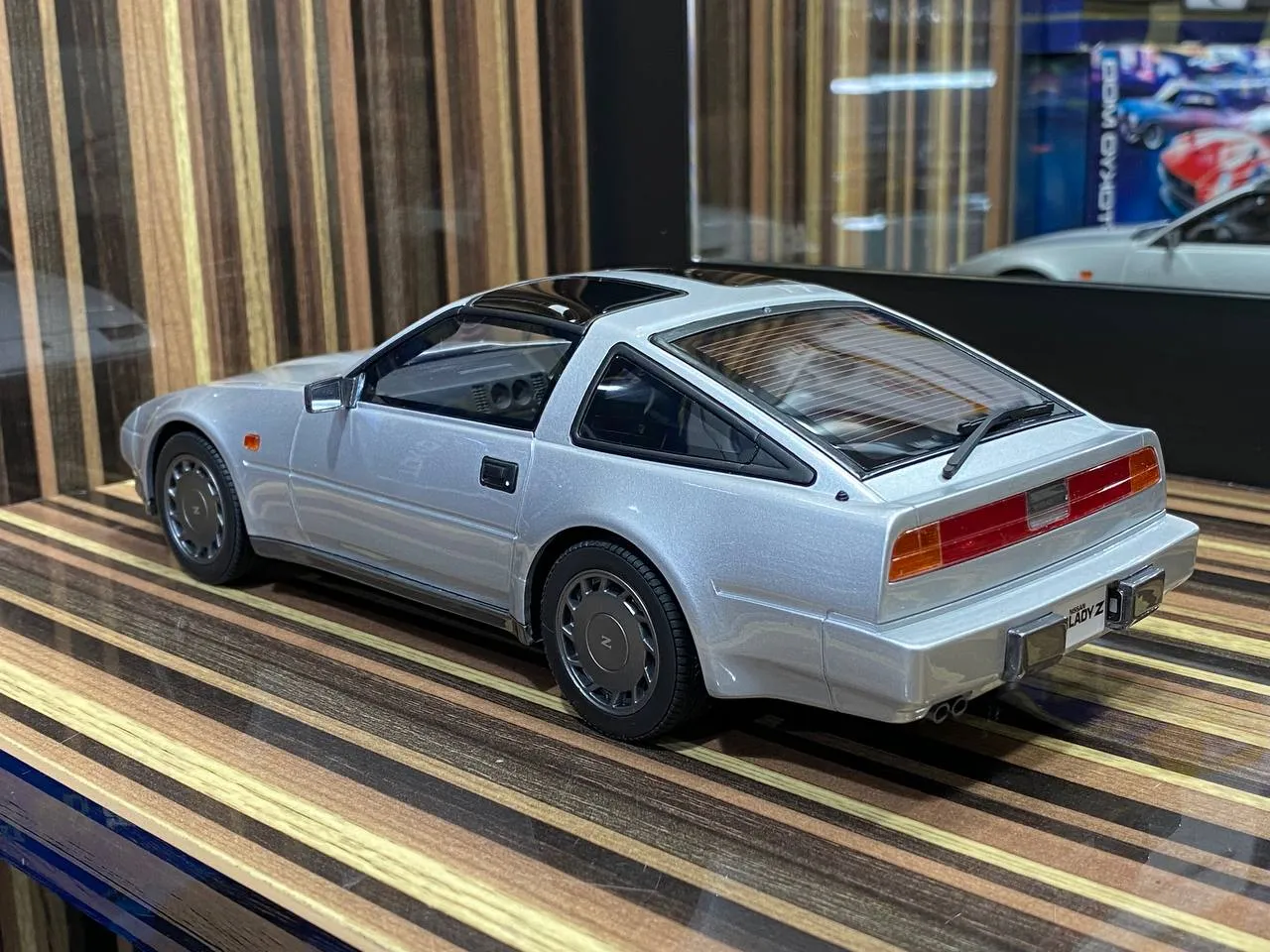 51218 fairlady z diecast scale