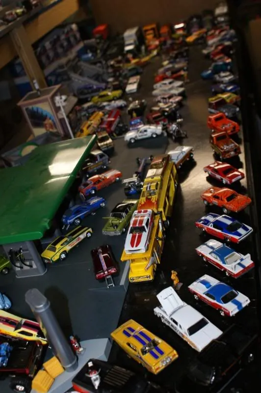 51238 1 64 diecast car find 1