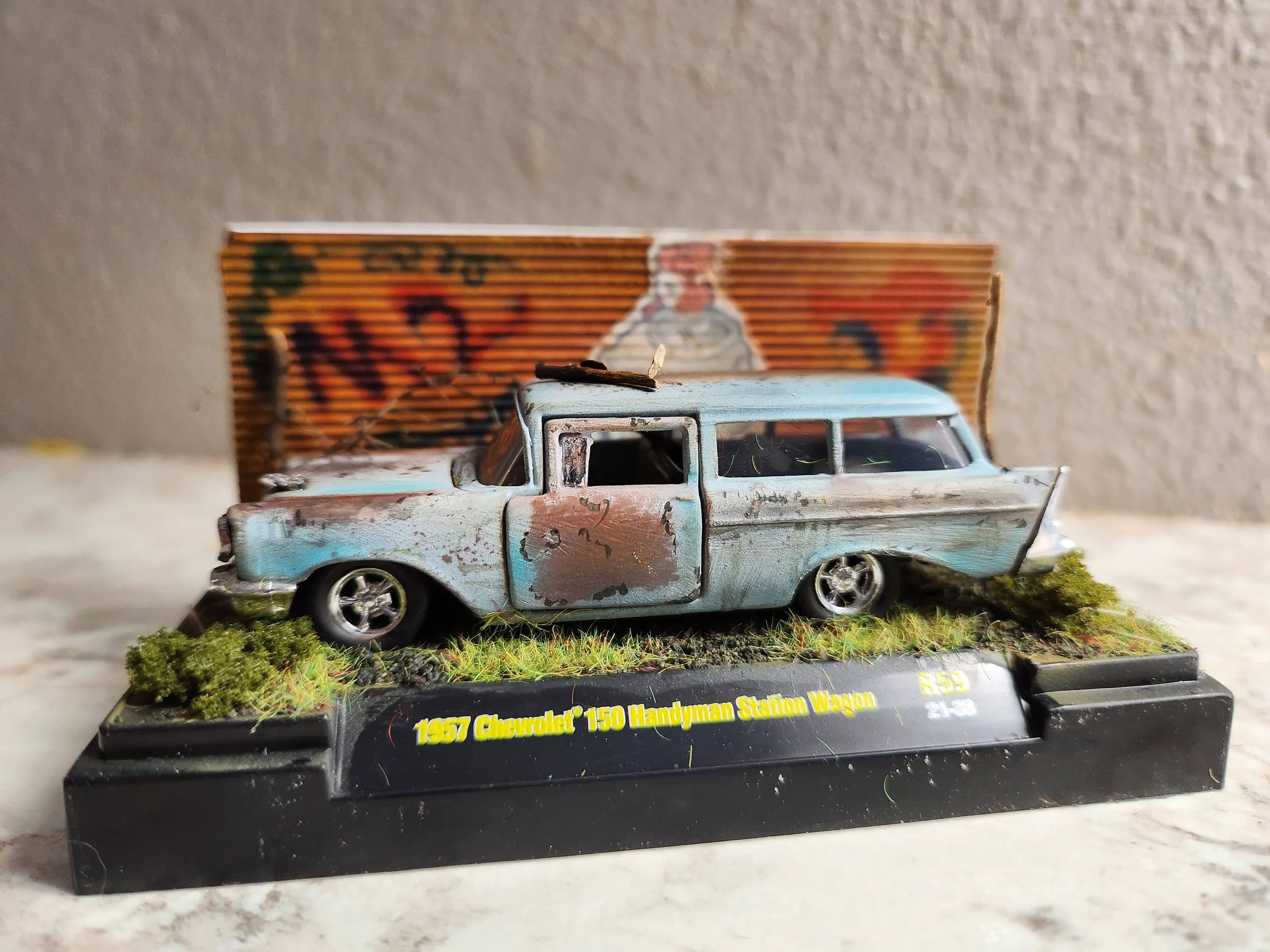 51239 m2 diecast charger