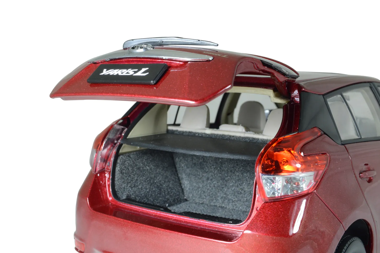 51242 yaris diecast manufacturing