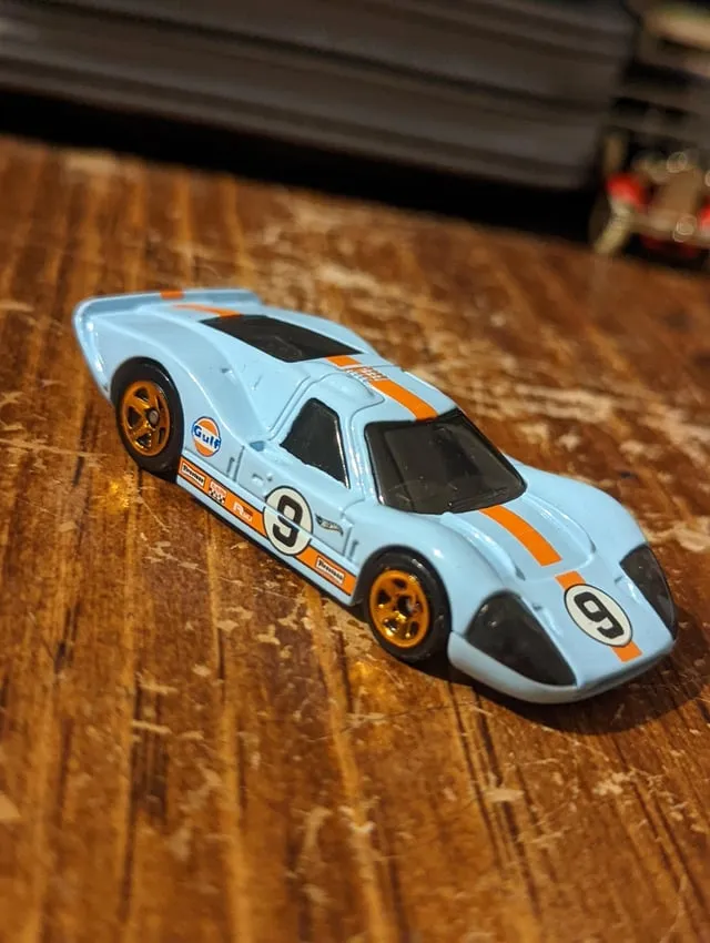 /img/51256-ford-gt40-diecast-retail.webp