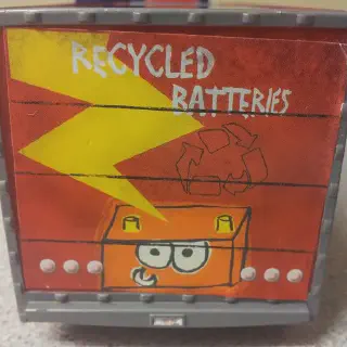 /img/51280-recycled-batteries-diecast-future.webp