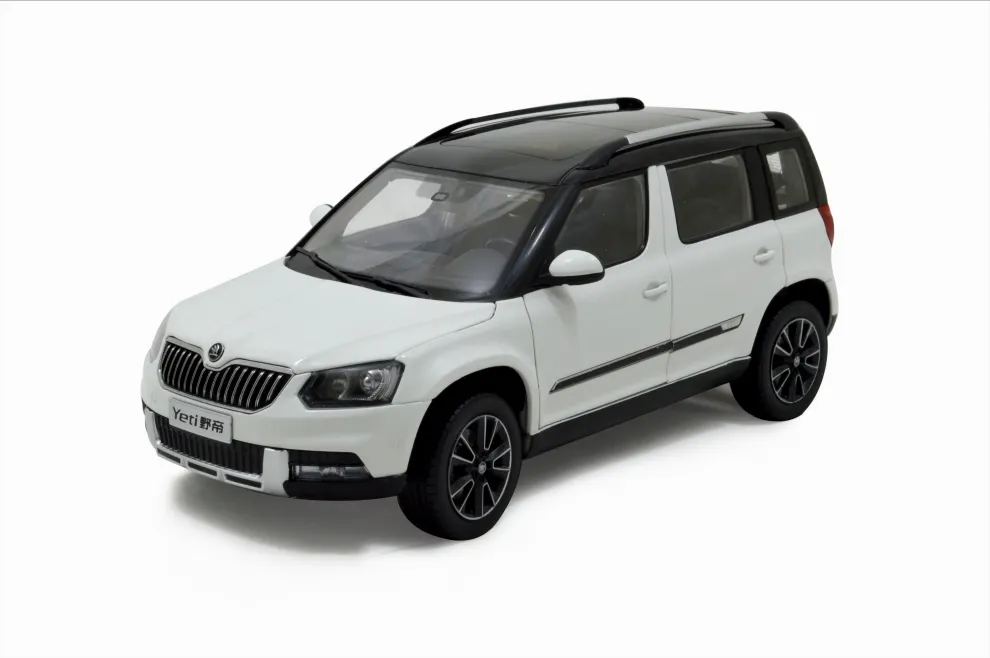 /img/51328-skoda-yeti-diecast-model-display.webp
