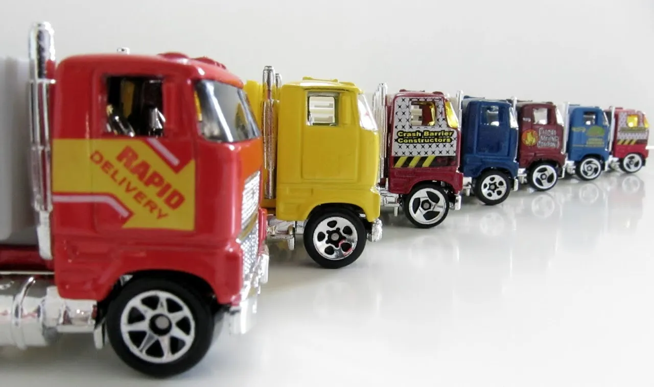 51337 peterbilt 379 diecast