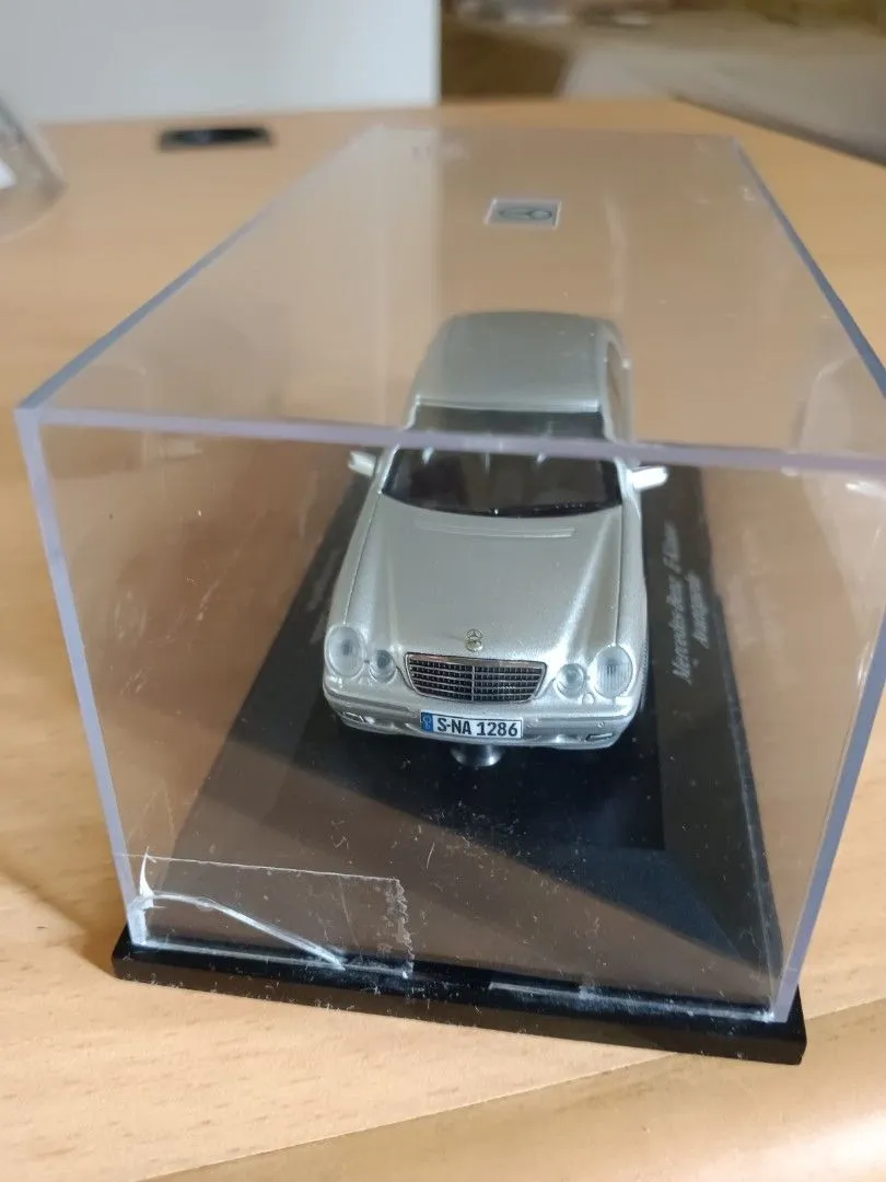 51360 w210 diecast details