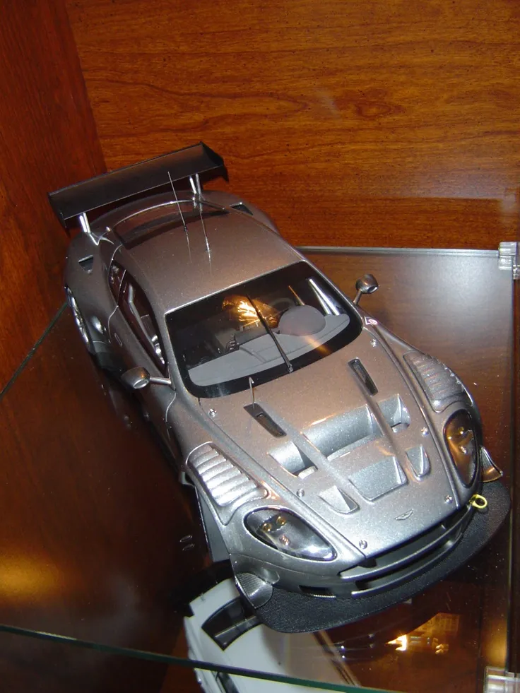 51368 aston martin db9 diecast models intro