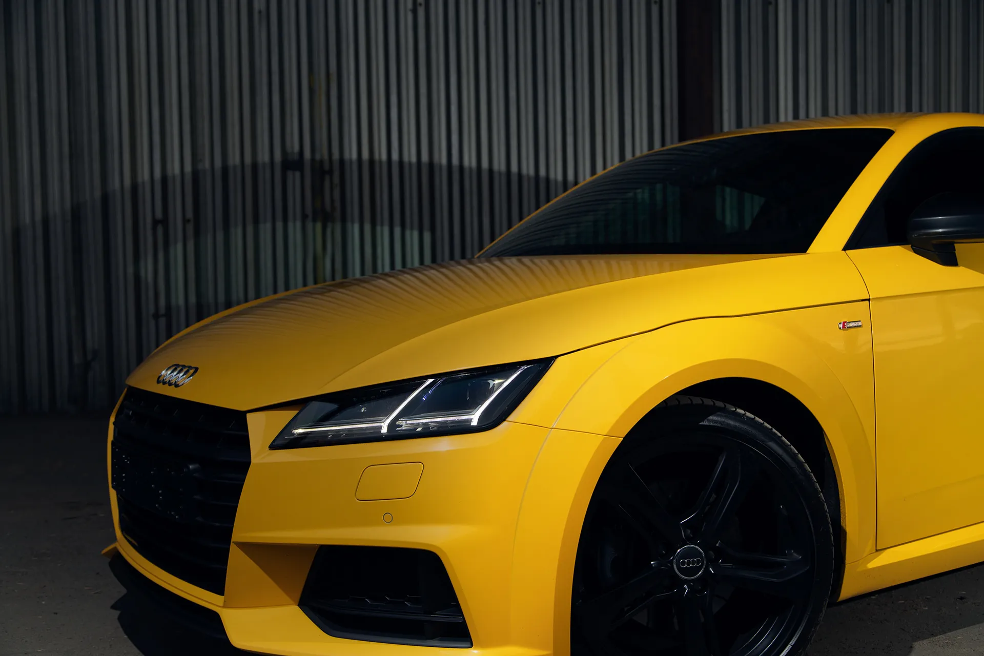 51380 diecast audi tt coupe exterior