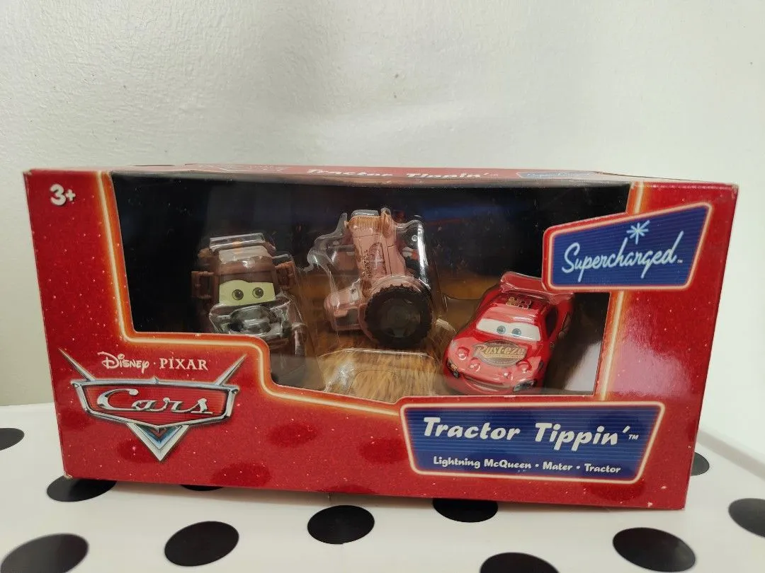 51386 disney pixar cars tractor model 3