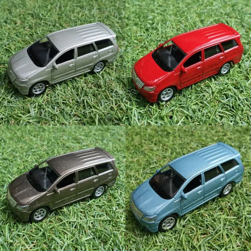 51402 toyota innova diecast overview